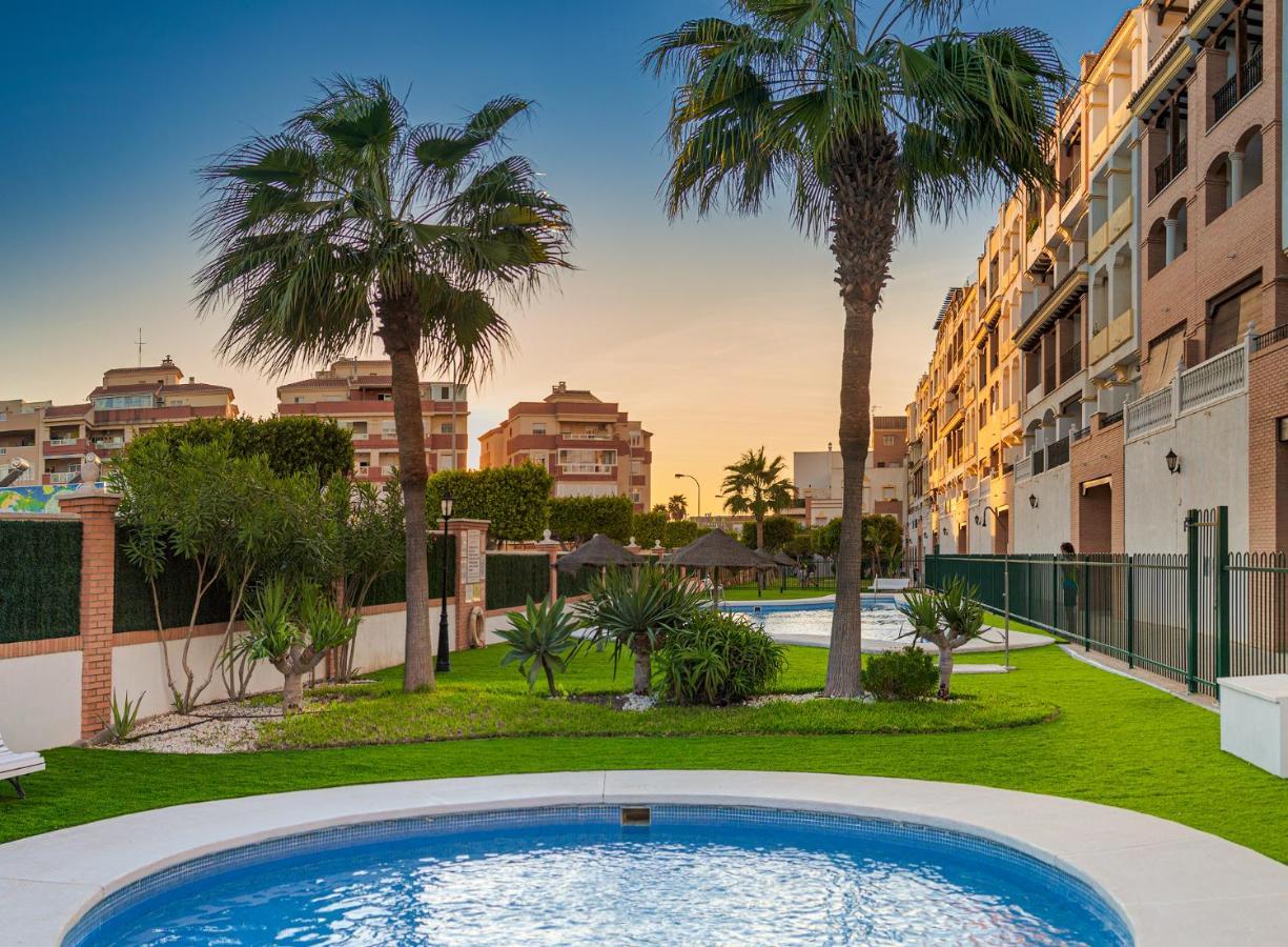 רוקאוטס דה מר Apartamento 2 Dormitorios En La Mejor Zona De Roquetas מראה חיצוני תמונה